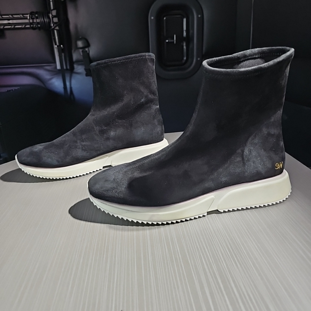 $550 STUART WEITZMAN MARGO BOOTIE SUEDE SOCK SNEAKER SUEDE‎ BLACK 7.5D/38